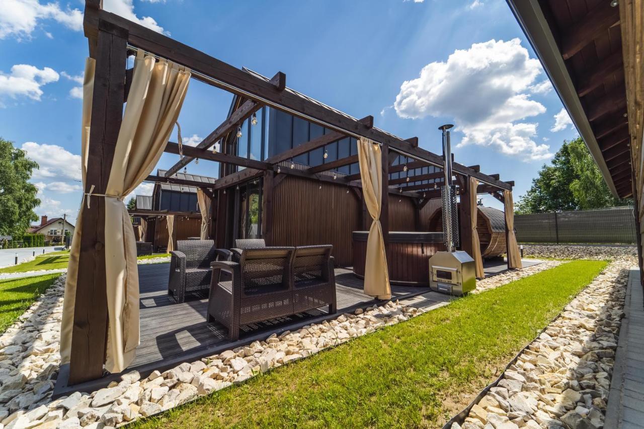 Village Resort Sauna & Jacuzzi & Netflix Tworkowa Ngoại thất bức ảnh